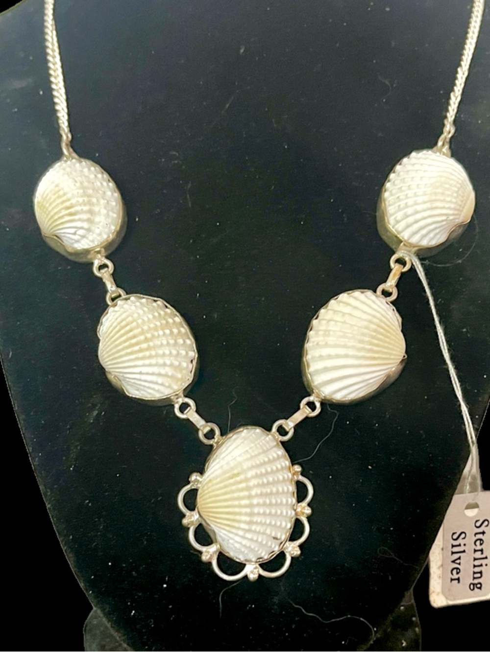 925 Sterling Silver White Clam Shell Statement Necklace